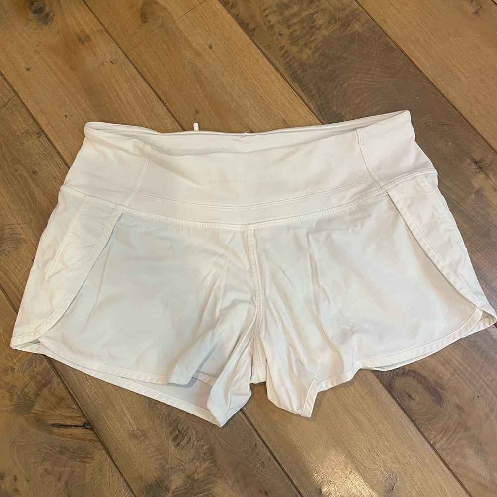 Lululemon White Midrise Shorts 2.5 Inch